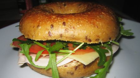 bagel-mit-ruccola.jpg