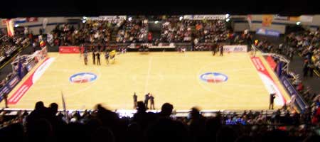 Eisbären Bremerhaven vs. Oldenburg Baskets im AWD Dome Bremen